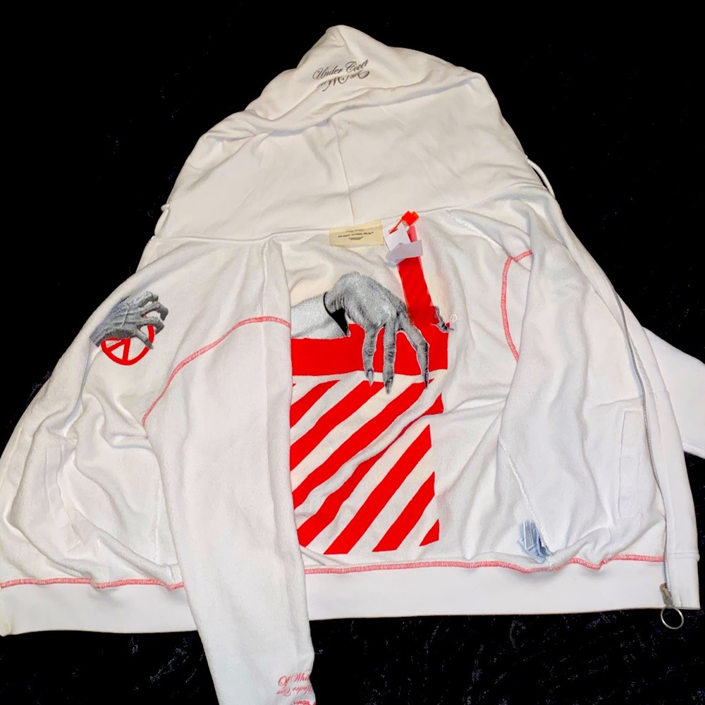 Off-White (White) Hoodie 🤍🤍🤍
